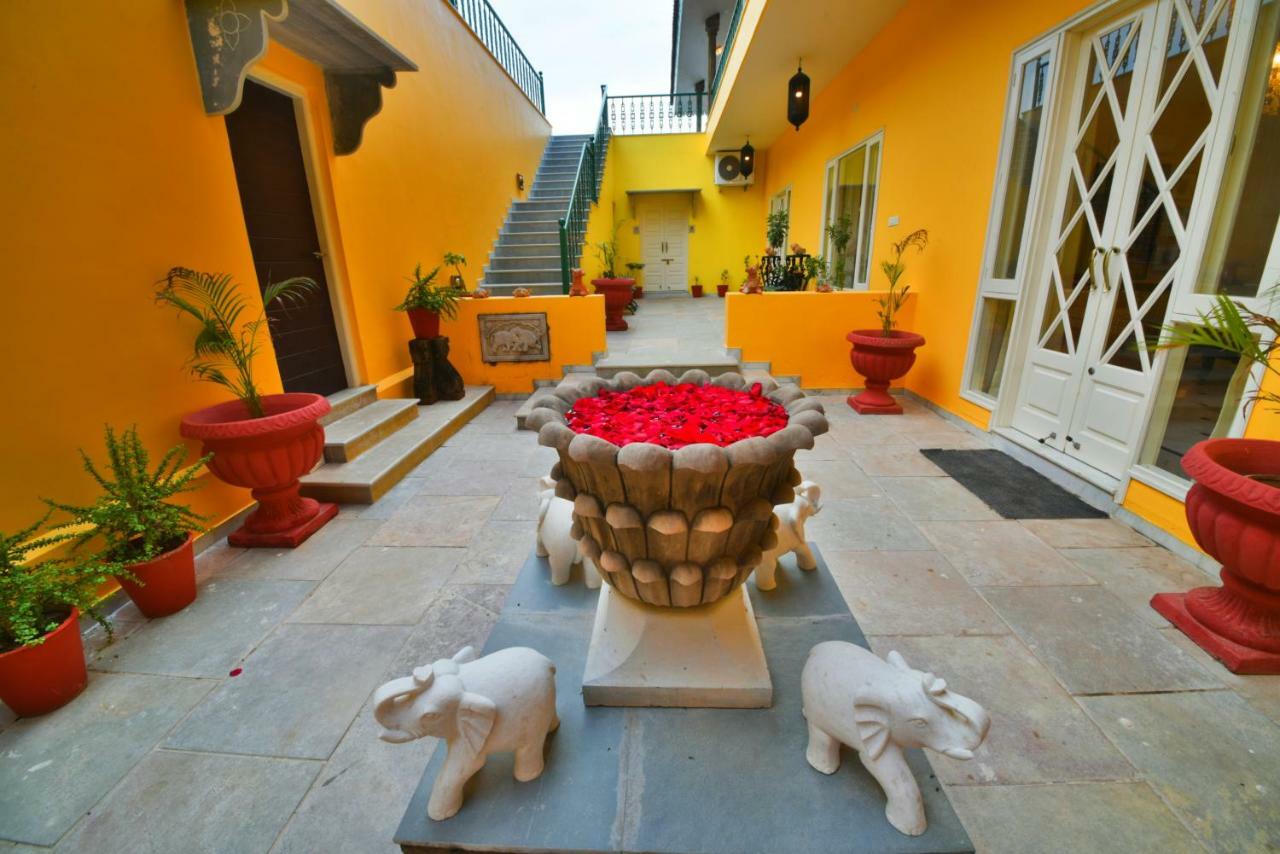 Premkunj Hotel Udaipur Exterior foto