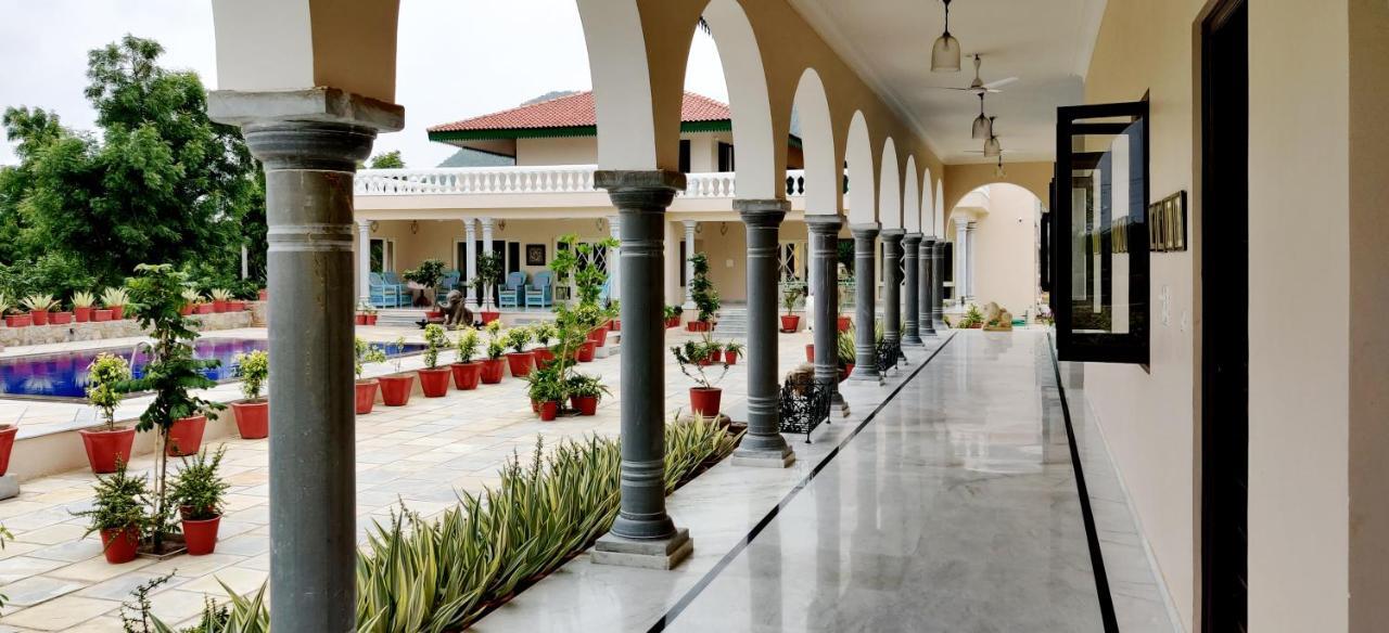 Premkunj Hotel Udaipur Exterior foto